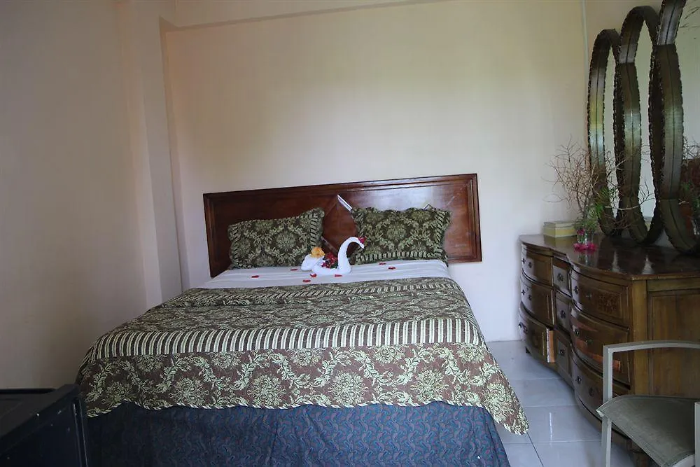 Executive Shaw Park Guest House Ocho Rios Jamaica