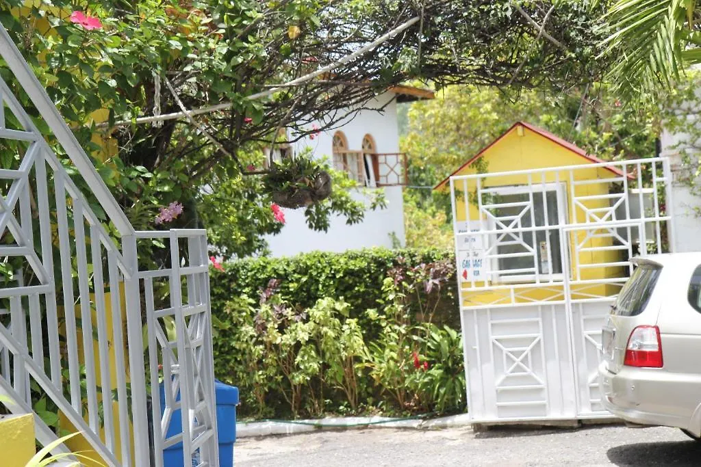 Executive Shaw Park Guest House Ocho Rios Hotel