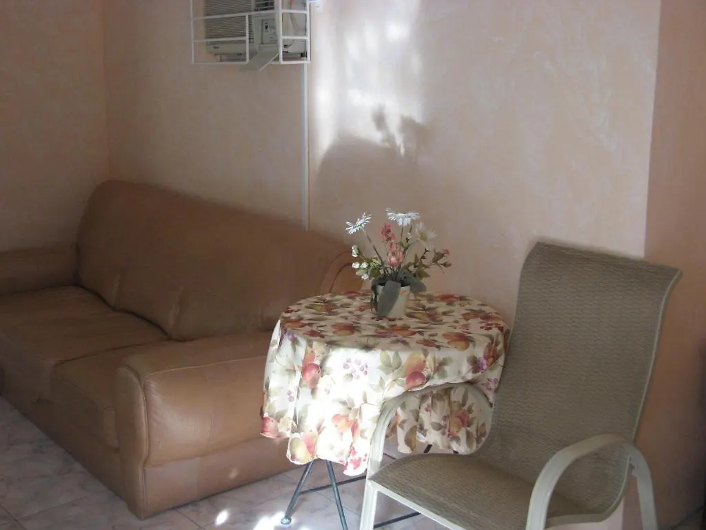 فندق Executive Shaw Park Guest House أوشو ريوس